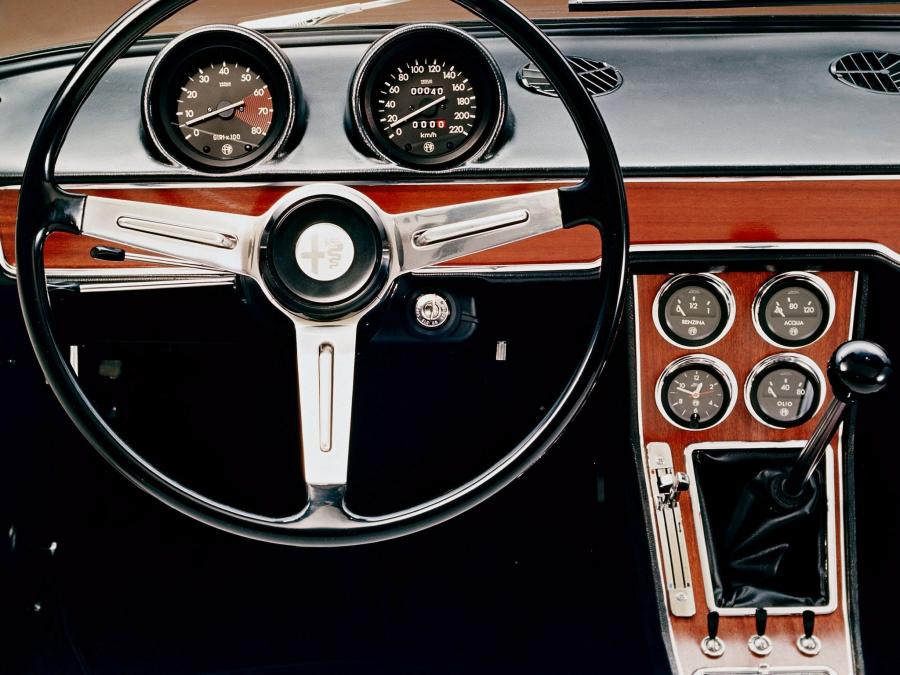 Панель приборов Alfa Romeo 1750 Berlina (105) 1967 года  (фото 13 из 16)